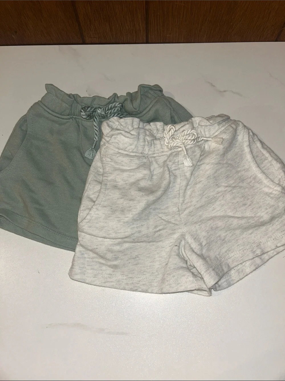 5/$20 Garanimals Sage Green & Heather Gray 2pc Shorts Set